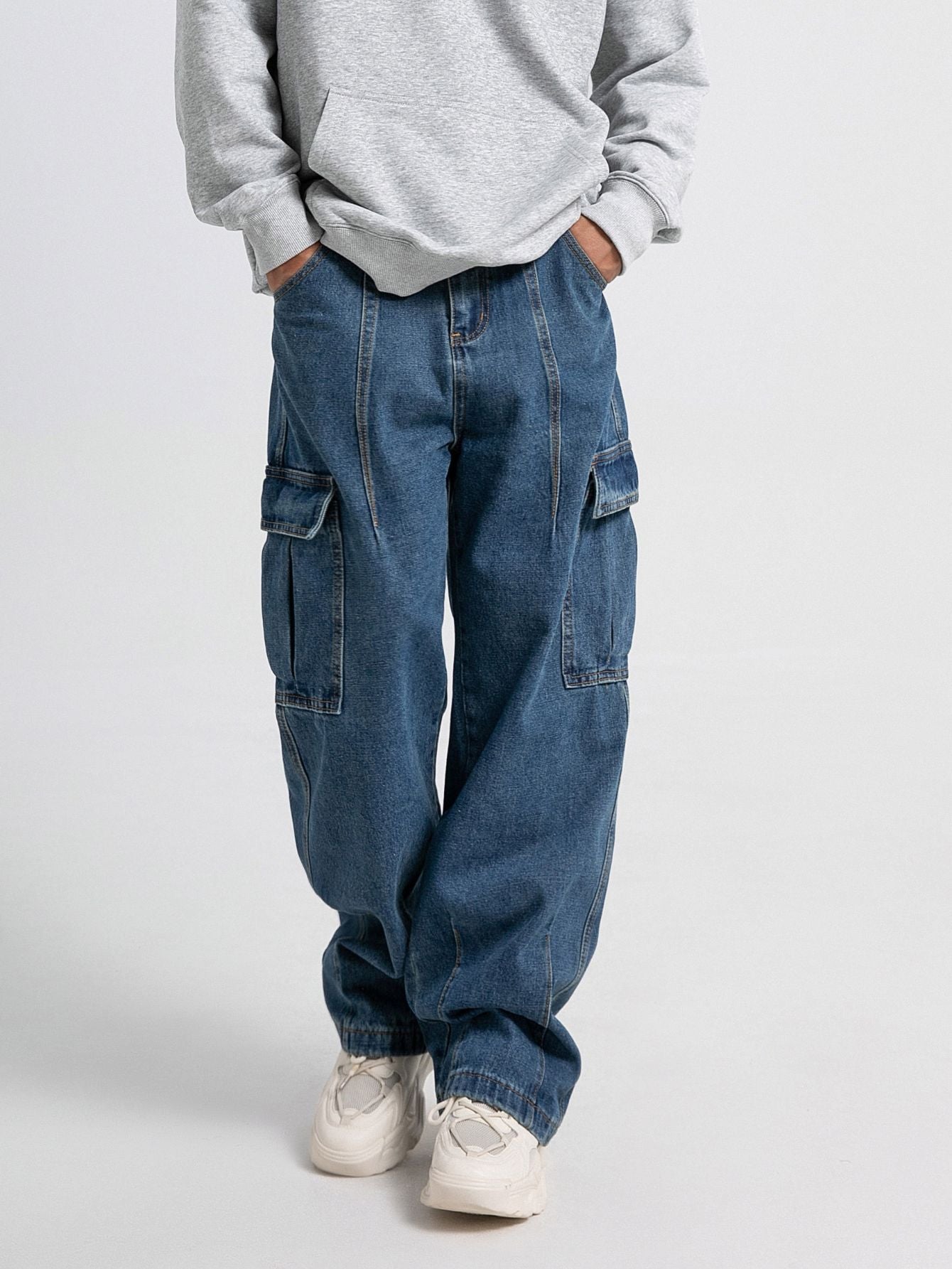 Men’s Casual Loose Fit Jeans with Side Pockets