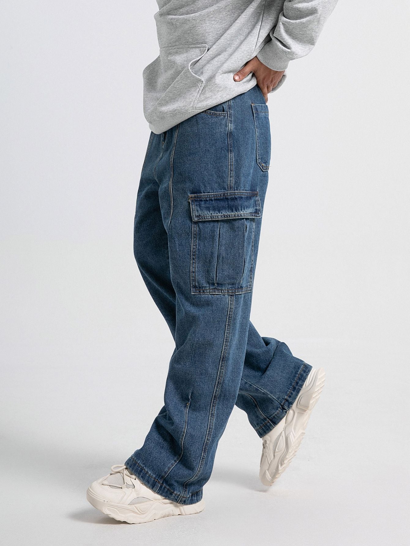 Men’s Casual Loose Fit Jeans with Side Pockets