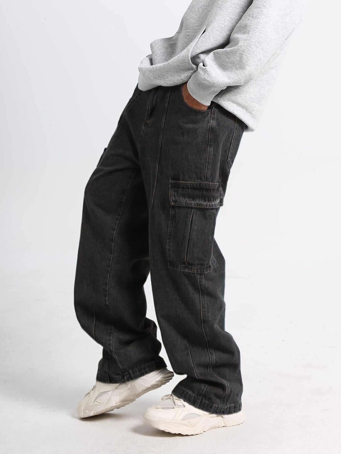 Men’s Casual Loose Fit Jeans with Side Pockets